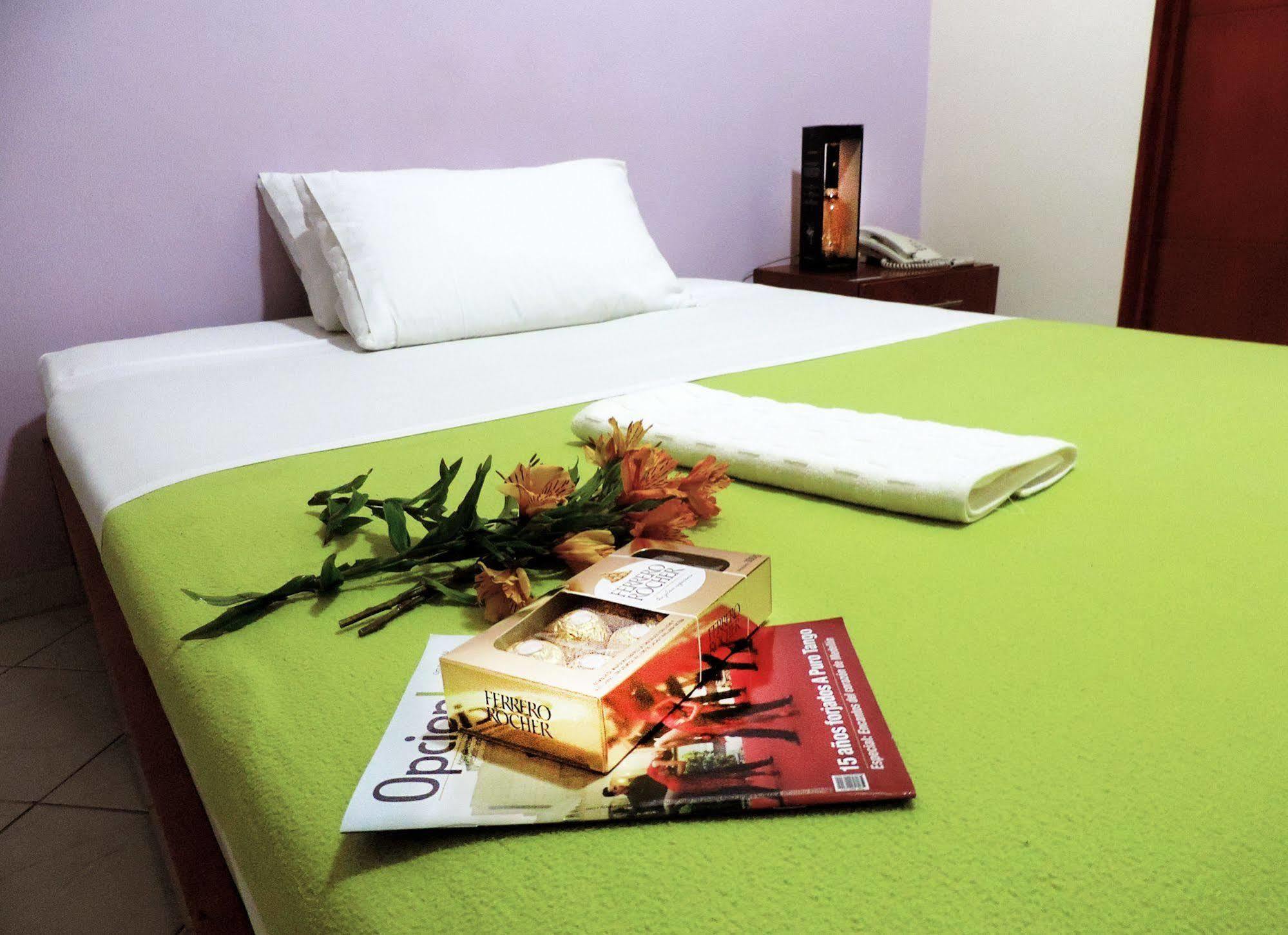 Casa Portico Hotel Medellín Zewnętrze zdjęcie