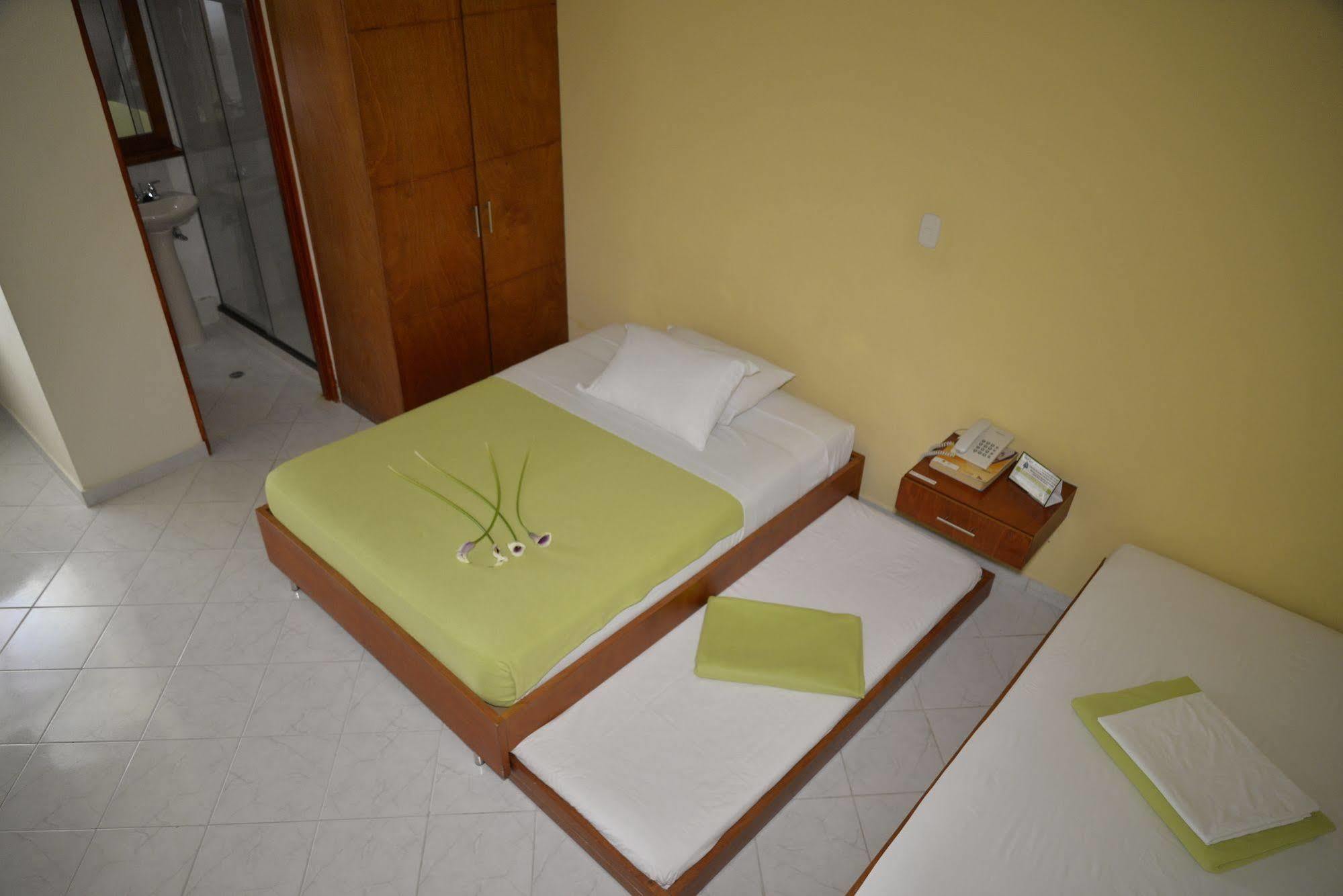 Casa Portico Hotel Medellín Zewnętrze zdjęcie